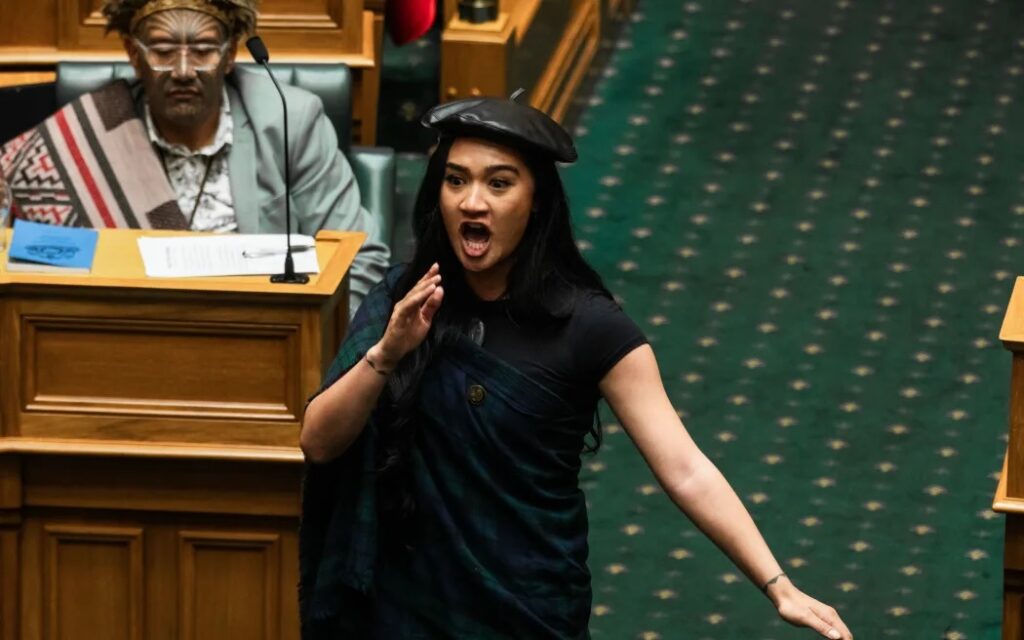 Watch as the youngest MP from New Zealand uses "Haka" to bring a "Maori" voice to Parliament.